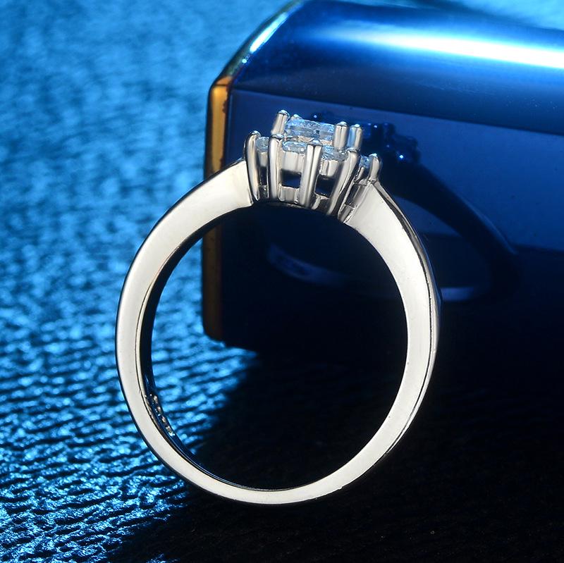 Custom Flower Ring - Elegant European & American Style Jewelry for Women