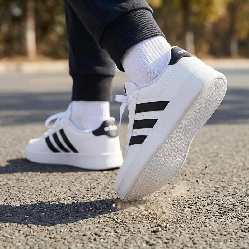 Adidas Men's HP9426 Casual Training Shoes