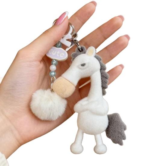 Nyckelring Plysch Hästberlock Nyckelring med Pälskula Dekoration Året för Hästen Bärbar Ryggsäck Handväska Berlock Nyckel Tillbehör