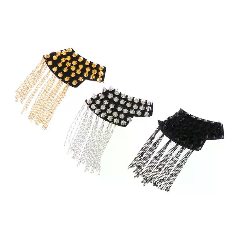 1 Stück Mode Schulterklappen Vintage Spike Rivet Quaste Epaulet Schulterklappen Abzeichen Broschen Frauen Männer Kleidung Zubehör