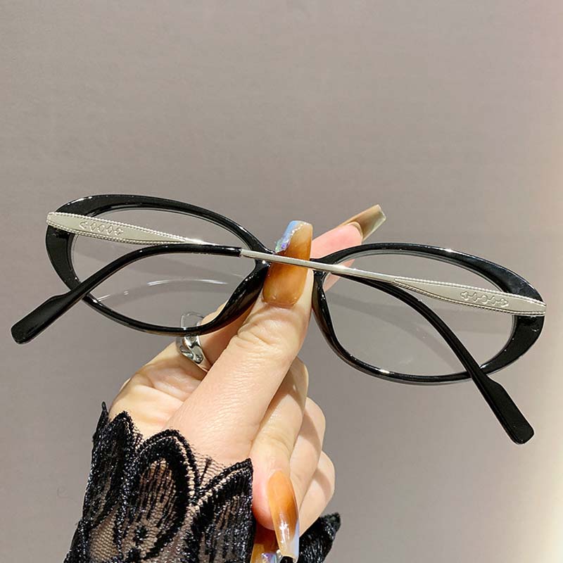 Oval Frame Pochromic Myopia Glasses for Women Color Changing Anti Blue Light Outdoor UV Protection Near Sighted Eyewear