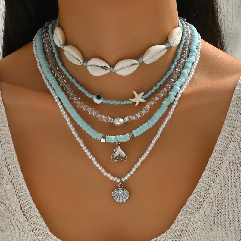 Seaside Necklace, Ocean Wind Exaggerated Shell Pendant, Light Luxury Niche Dyed Gravel Jewelry Women