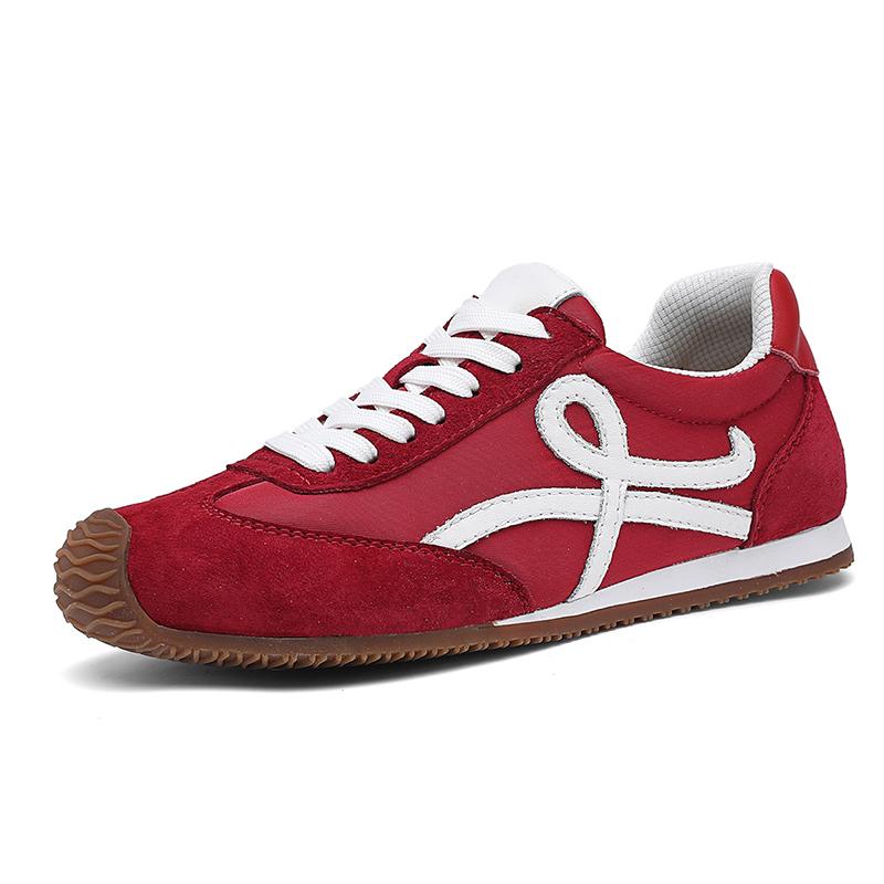Fashion New Trend Men's Tenis Masculino Suede Leather Casual Shoes Fashion Male Sports Shoes Skateboard Footwear Leisure Walk Sneakers