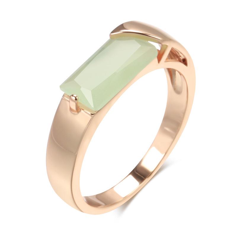 

Винтажные серьги-подвески для невесты из розового золота с зеленым цирконом