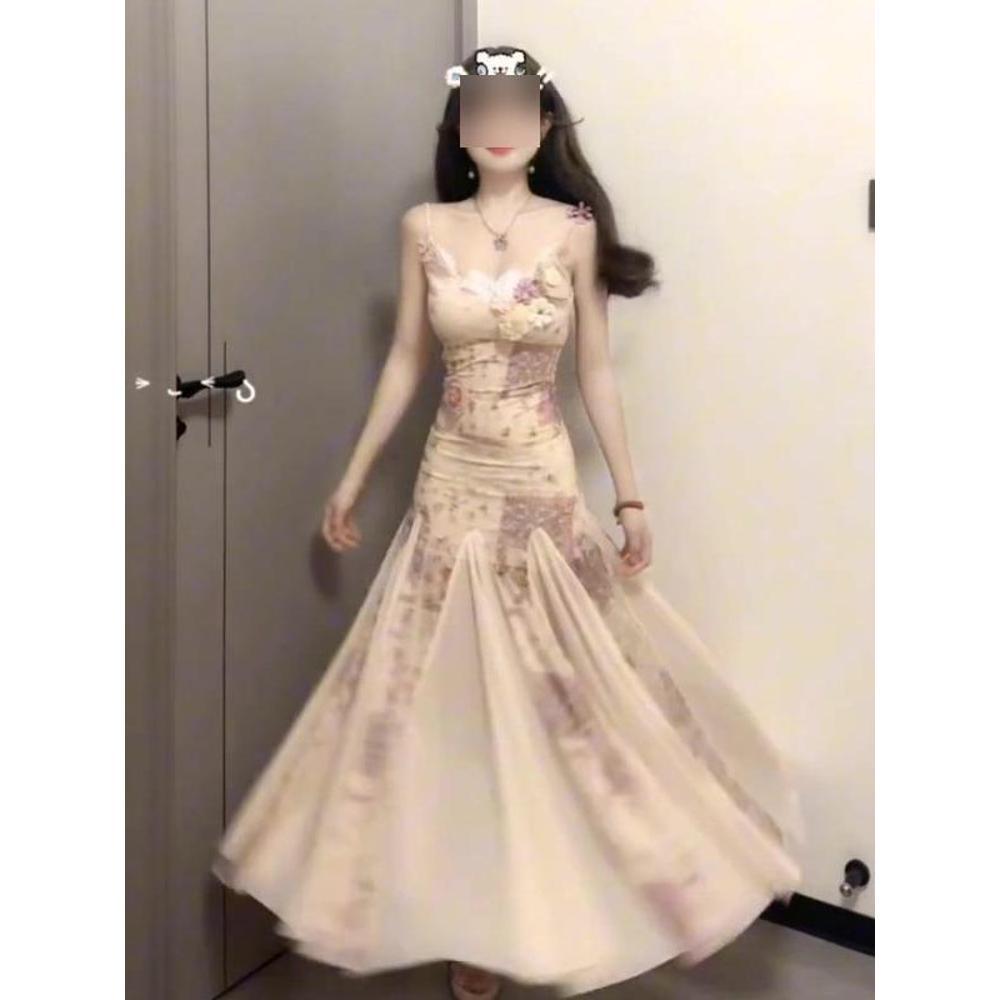 Seaside vacation three-dimensional flower mesh splicing suspender dress beautiful and unique gentle wind waist hip skirt summer