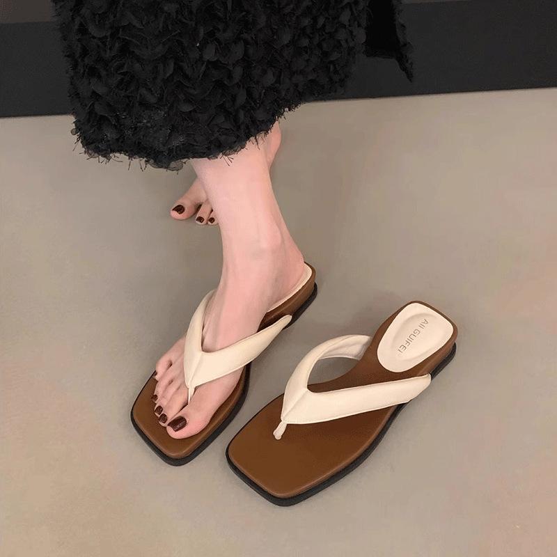 Thick-soled Slope Heel Flip-flops for Women's Summer Wear 2025 New High-end Toe Cool Slippers with Skirt Beach Sandals
