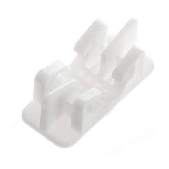 1pc BE8Z-13N129-A Headlamp Assembly Clip For Ford EcoSport Fiesta 2011-