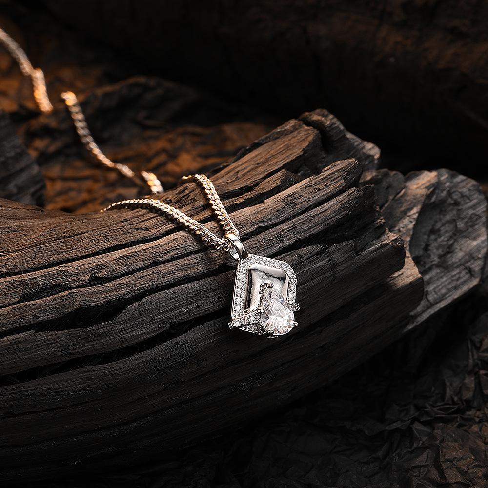 Square Necklace Zirconia Collarbone Chain Female Simple Water Drop Fashionable Jewelry Romantic Valentine's Day Gifts for Girlfriends