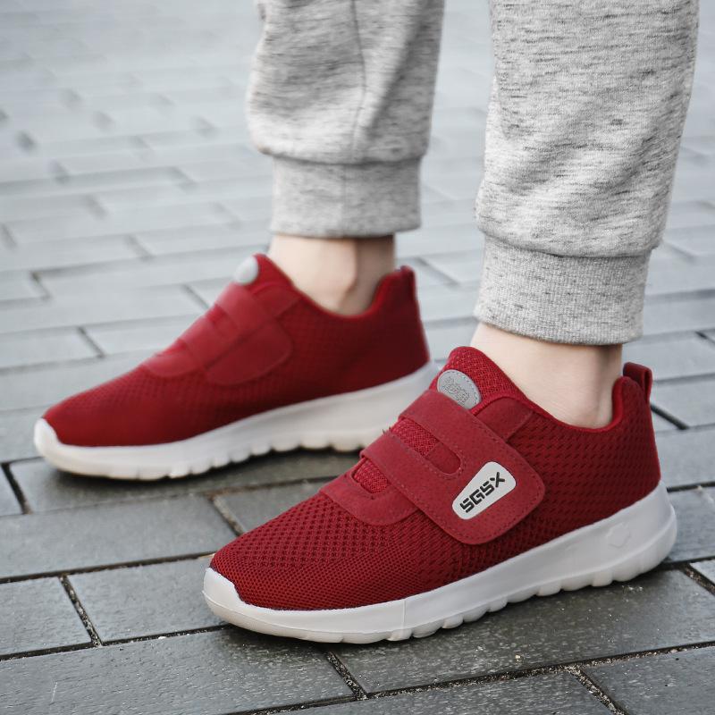

2025 spring new middle-aged and elderly Velcro walking shoes, light and breathable casual soft-soled comfortable sports shoes 41