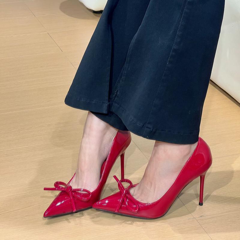 Burgundy Bow French High Heels Women's Patent Leather Temperament Shallow Mouth Pointed Head Thin Heel Single Shoes Gentle Evening Breeze