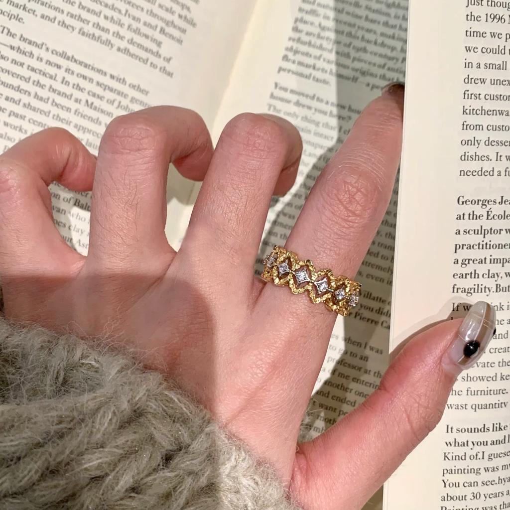Italian Buchi Style Lace Ring Vintage Medieval Brushed Rhombus Hollow Gold Diamond Ring