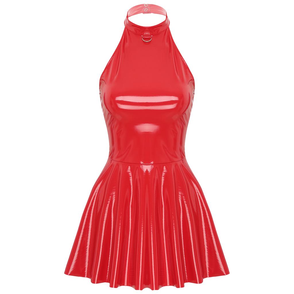 Damekjole i lakkskinn halterneck uten ermer svingskjørt minilengde klubbfestkjole