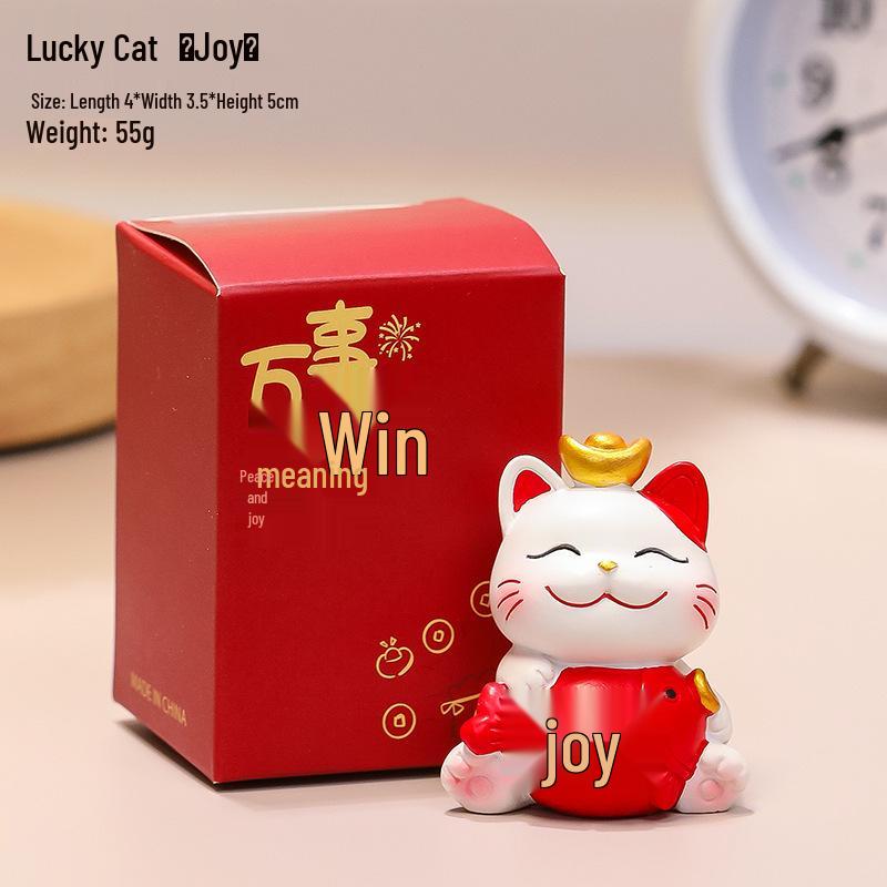 Handmade Resin Lucky Cat Figurine: Cute Desk Decoration and Creative Office Gift 2025