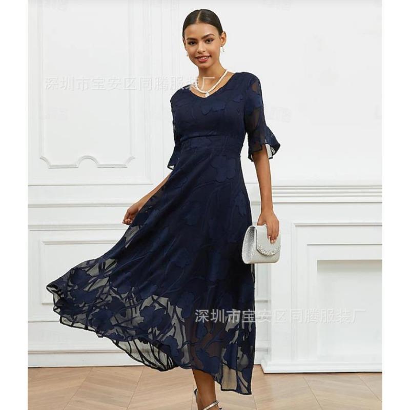 Abito a ruota grande europeo e americano atmosfera alla moda scollo a V temperamento elegante jacquard manica a tre quarti