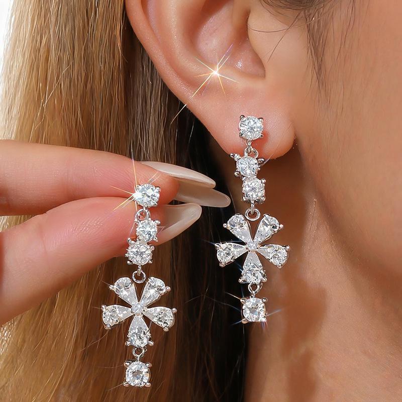 18k Gold Plated Silver Needle Zirconia Flower Stud Earrings - European Light Luxury Ear Ornaments for Women
