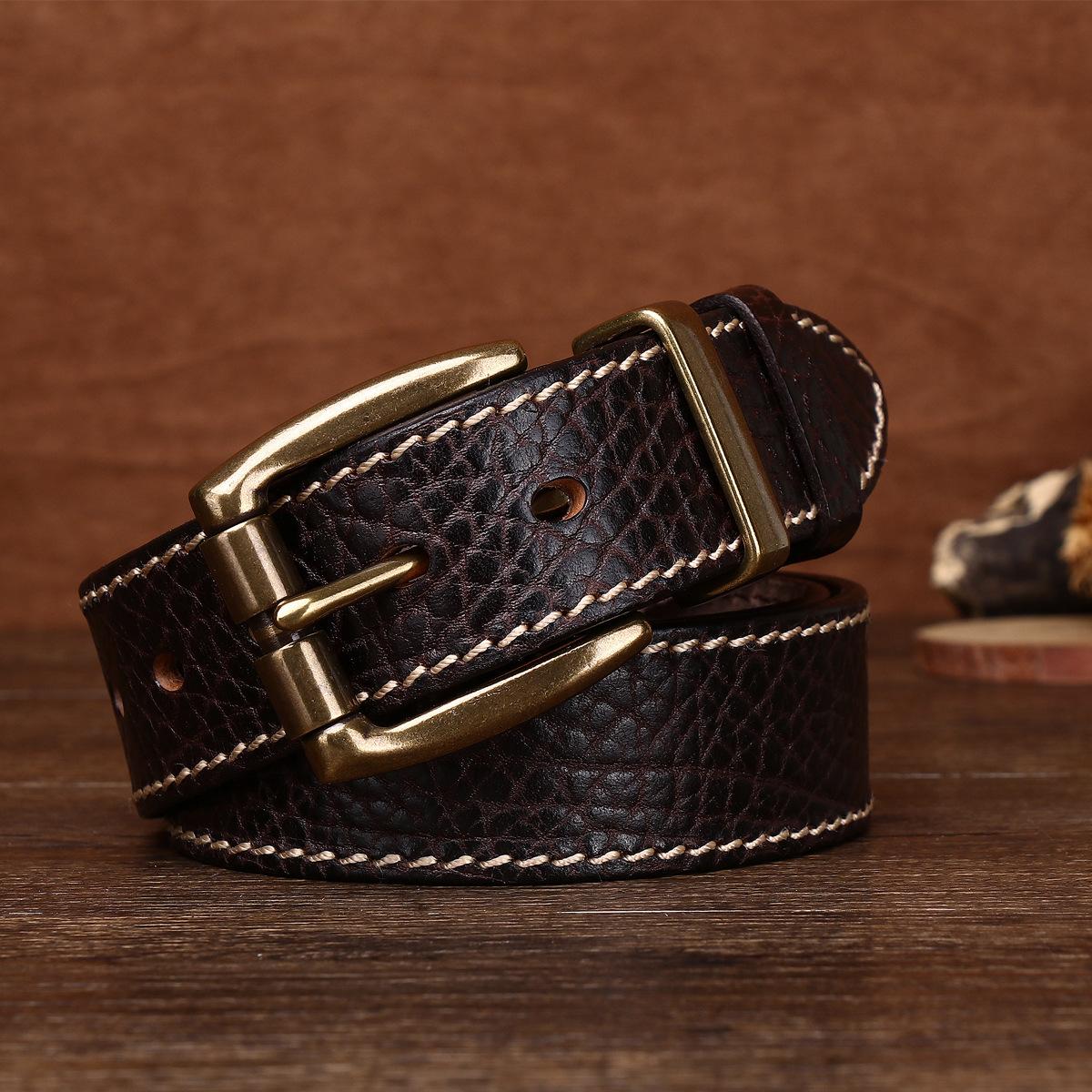 

Новый ретро персонализированный кожаный ремень мужской медная пряжка локомотив джинсовый ремень модный 105cm темно-коричневого