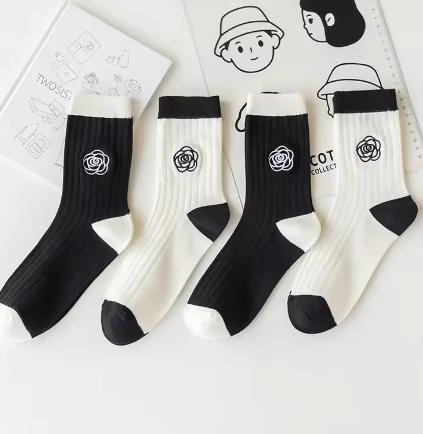 1/2Pairs Camellia Rose Embroidered Mid-Tube Socks Cute Korean Ins Style Skirt Matching Calf Socks Sports Breathable Cotton Socks