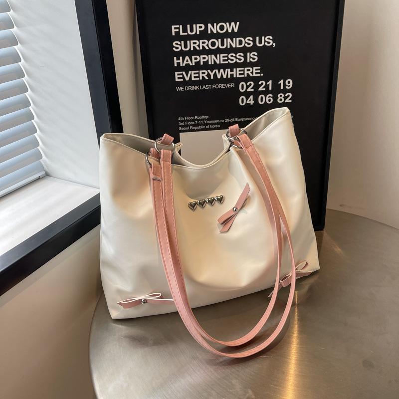 Leisure Commuting Large-capacity Bag Women's 2025 New Personalized Foreign Shoulder Bag College Students In Class Tote Bag