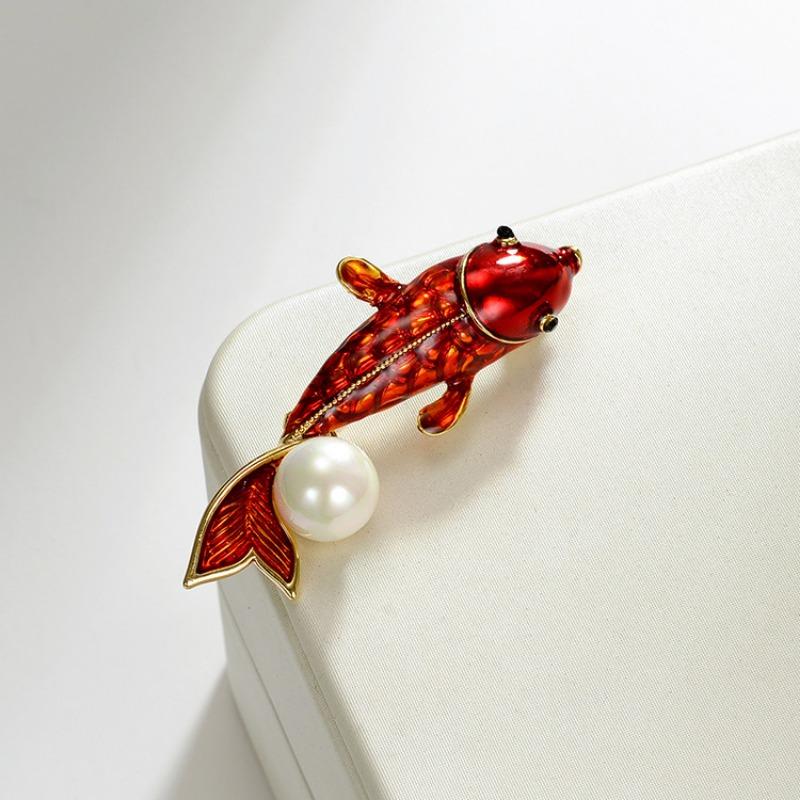 Koi Carp Brooch, High-end Feminine Charm, Pearl Carp Brooch, Design Sense, Suit Pin