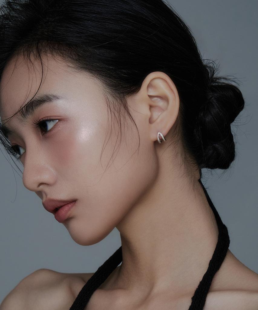 Goldndear [D.Silver925] Twin Line One-Touch Earrings