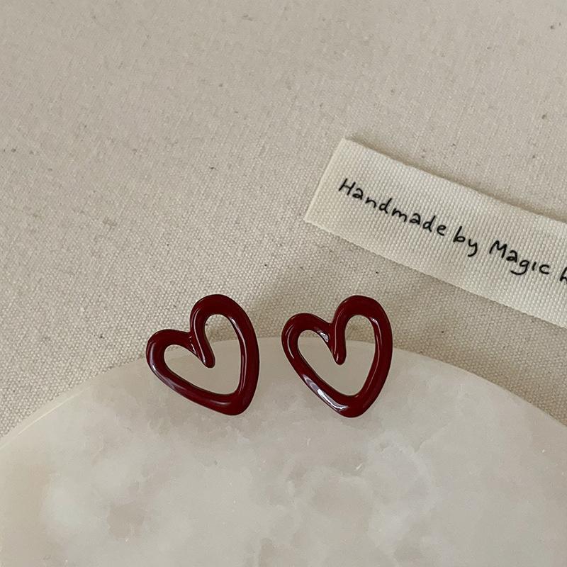 Ankola Red Oil Dripping Empty Love Stud Earrings Women'S Retro Light Luxury Elegant Fashion Temperament Versatile Earrings