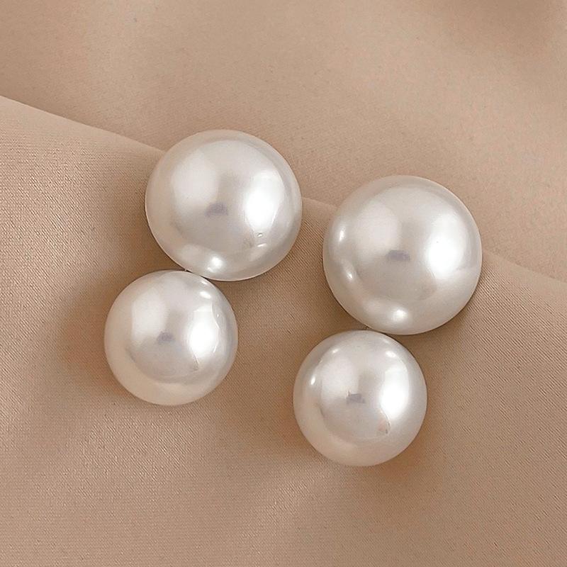 Vintage minimalist size imitation pearl geometric silver needle stud earrings commuter earrings