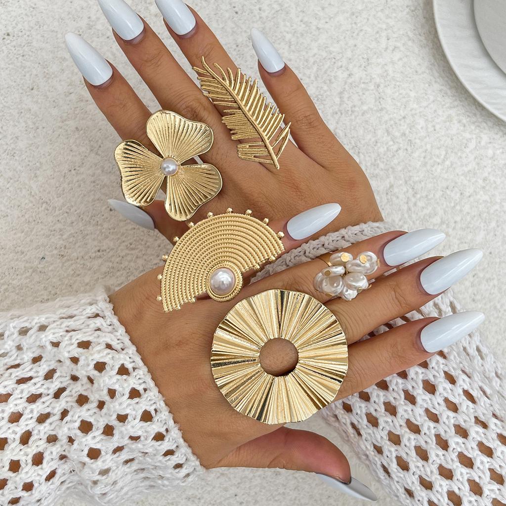 Design Metal Pleated Feathers Imitation Pearl Ring, Wind Flower Open Ring Joint Ring