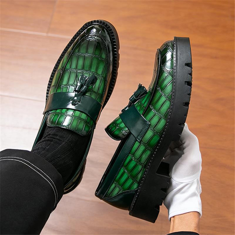 New Tassel Platform Loafers Fashion Men's Pointed Thick-soled Leather Shoes Designer Formal Wedding Dress Homecoming Footwear