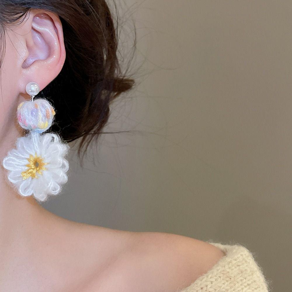 Sweet Flower Crochet Earrings Temperament Bohemia Dangle Earrings Daisy Flower Earrings  Female
