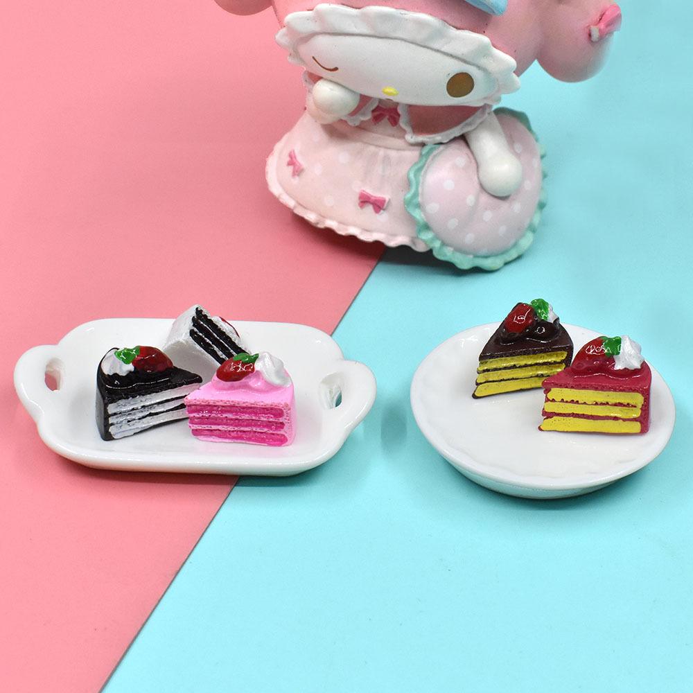 10PCS Dollhouse Miniature Resin Triangle Cakes Doll Simulation Mini Bakery Bread DIY Kitchen Accessories