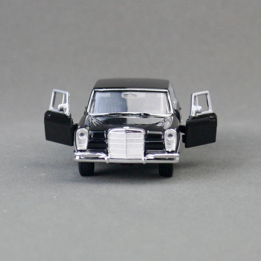 1/36 Mercedes-Benz 600 Pullman 1963 Toy Car For Children Welly Diecast Vehicle Miniature Pull Back Collection Gift For Boys
