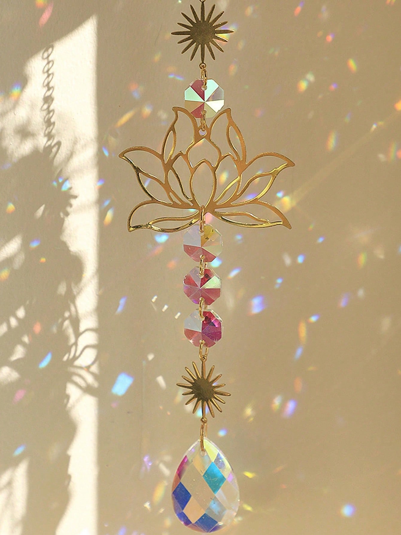 

1pc Lotus Window Suncatcher Colorful Glass Hanging Pendant Suncatcher, Indoor Window Sun Catcher, Garden Sunroom Decor Bedroom one-size разноцветный