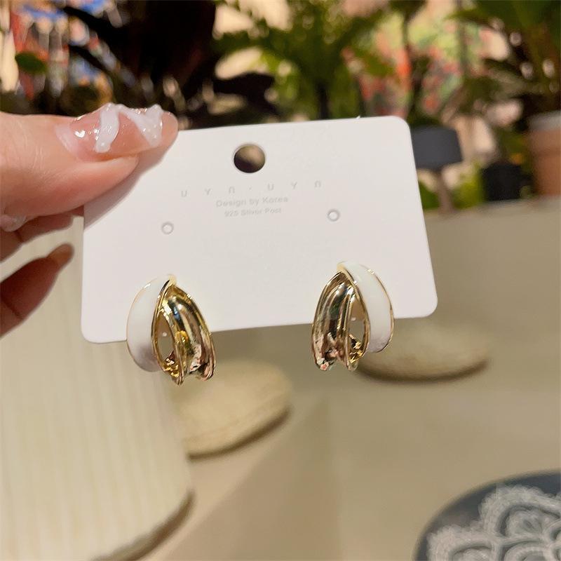 Geometric High-End Luxury Stud Earrings with Trendy, Fashionable Styling