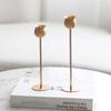 High-End French Metal Candle Holder: Elegant Single-Rod Design for Home Decor