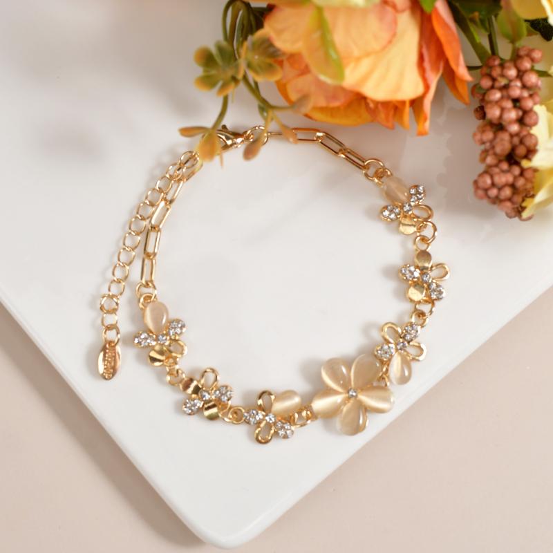 

Charming Silvery/Gold Plated Women Pink Cat s Eye Opal Flower Chain Bracelet Gift For Women Girl