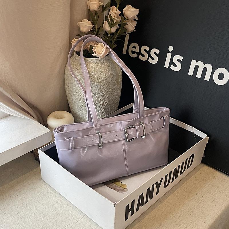 Trendige und modische Damen-Baguette-Tasche, Achseltasche, personalisierte vielseitige Nischen-einfache einfarbige Schulterhandtasche