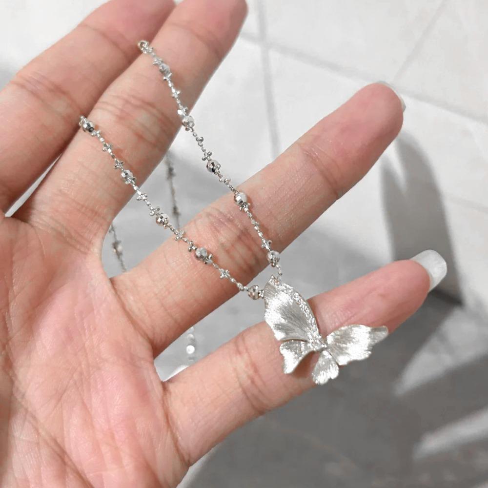 Elegant Butterfly Necklace French Vintage Diamond Inlaid Sparkling Gold Pendant for Women