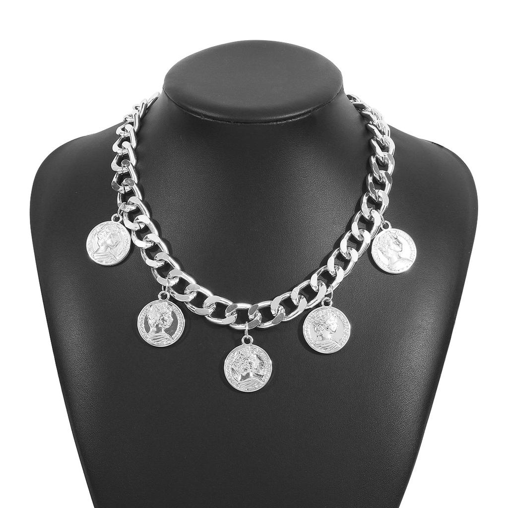 European and American jewelry retro metal coin pendant fringed necklace fashion queen image collarbone chain