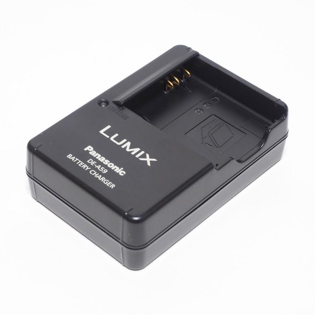 Panasonic LUMIX DE-A59AC Battery Charger (Successor to DE-A59AB), for DMW-BCF10 Battery Pack