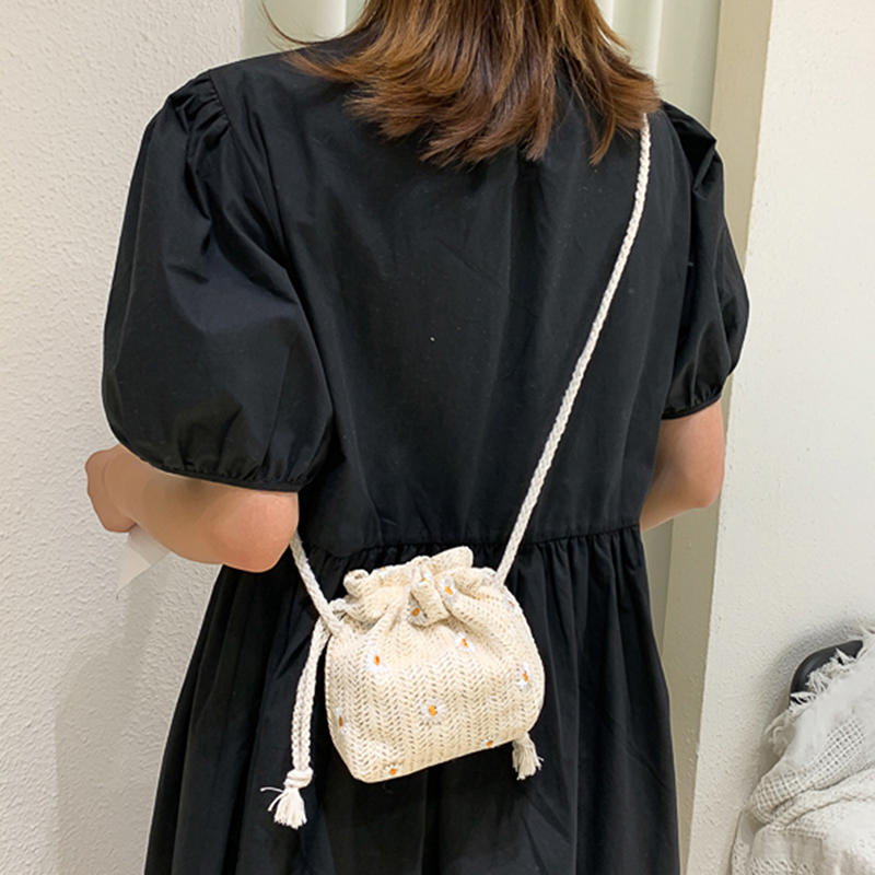 Women'S Summer Beach Shoulder Bags Straw Weave Bucket Bags Rattan Handbags Totes Casual Handbags Retro Mini Shoulder Bag
