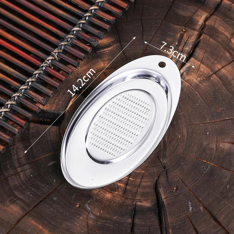 Silver Ginger Grater Wasabi Grater Crusher Stainless Steel Garlic Grinder Kitchen Fruit Root Vegetables Ginger Grinding Tool