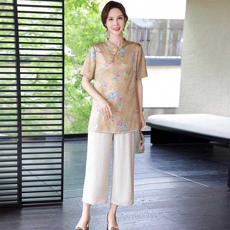 

Chinese Style Summer Set for Middle-Aged and Elderly Women: Short-Sleeved Qipao Top & Pants Two-Piece 3XL (For 135-145 lbs)