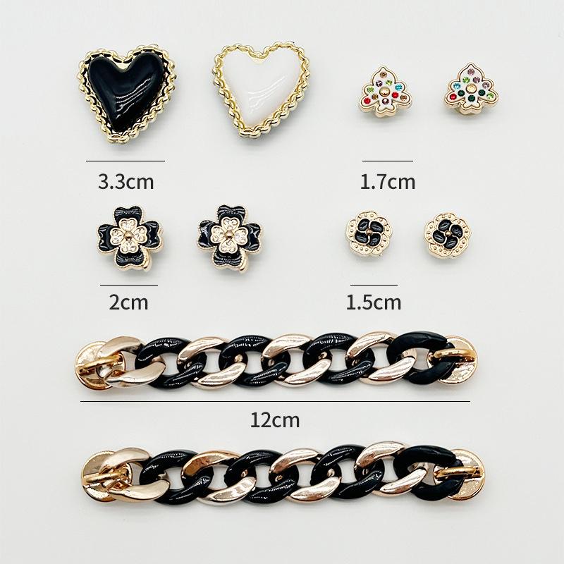 10pcs Fashion Black White Chain Shoe Charms DIY Removable Heart Shaped Shoe Accessories Flower Women Sandal Clogs Decoration Set