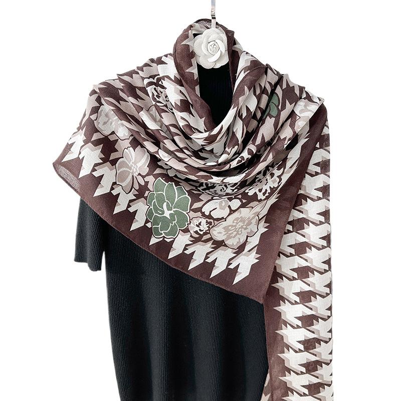 Spring and Autumn New Creative Thousand Birds Grid Floral Printed Scarf Women's Travel Photography Photography with Thin Shawl