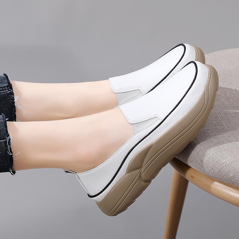 Fashion Women Shoes Flats Leather Sneakers Women 2025 Comfortable Female Casual Walking Footwear Fashion Large Size Loafers Shoes Women