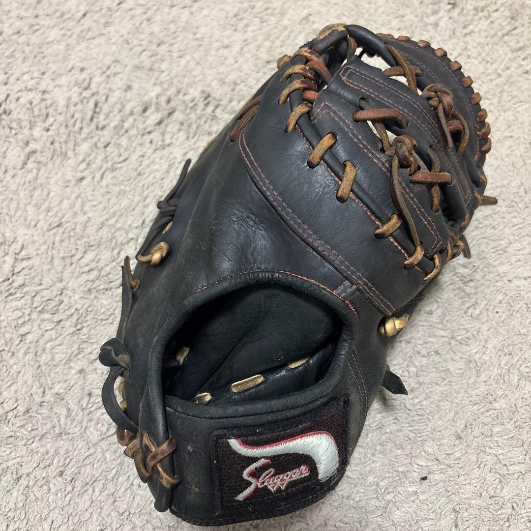 Used Kubota Slugger First Mitt for Boys Softball