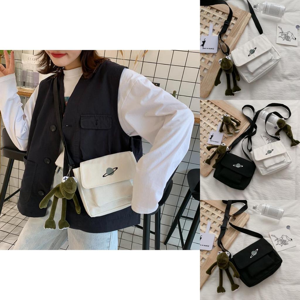 Canvas Shoulder Bag For Women With Stitching Detail And Street Style For Daily Use