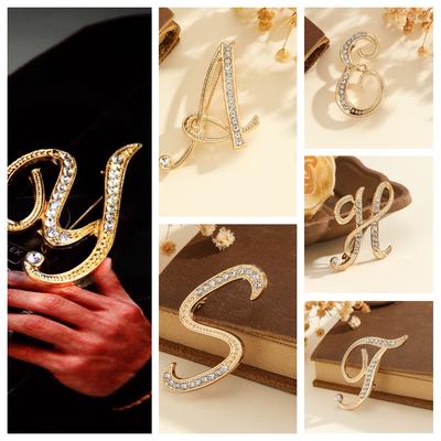 New 1PCS Unisex Crystal Rhinestone 26 Letters Women Collar Brooch Elegant Temperament Pin Jewelry
