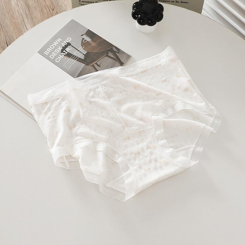 Fashionable Personalized Small and Fresh Printed Panties In One Size Fits All Comfortable Soft and Delicate Women’s Panties