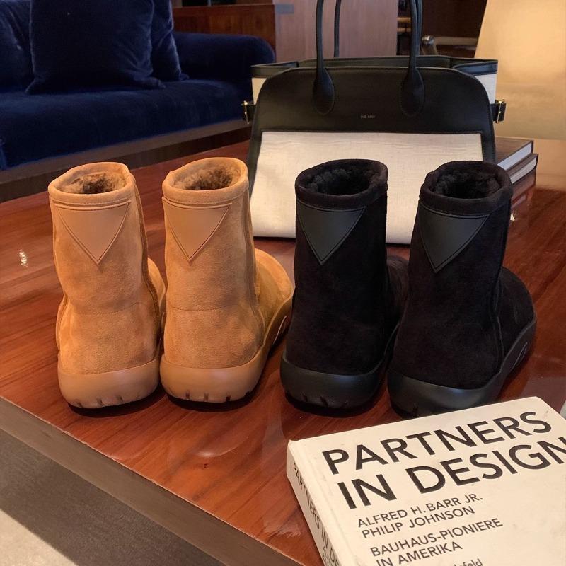 Thick-soled snow boots women's new winter short boots piled and thickened warm round head sleeve cotton shoes